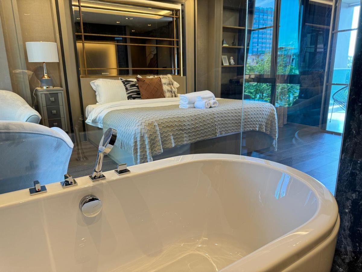 Chiang Mai Night Market Super Large Luxurious 3-Bedroom Hotel-Style Condo Zewnętrze zdjęcie